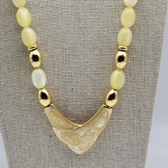 Napier Jewelry - Vintage NAPIER Yellow Moonglow Lucite Beaded Necklace Gold Tone Beige Enamel 25"